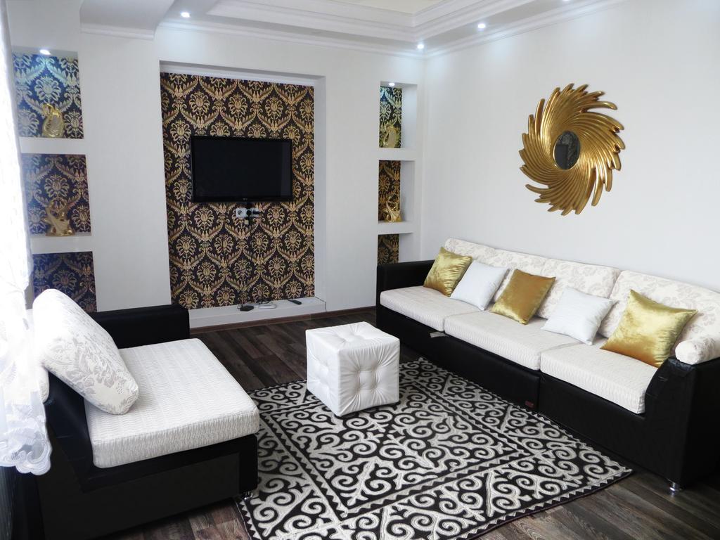 Maximus Apartament Бишкек Екстериор снимка