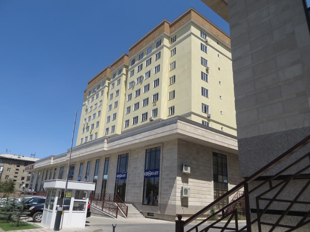 Maximus Apartament Бишкек Екстериор снимка